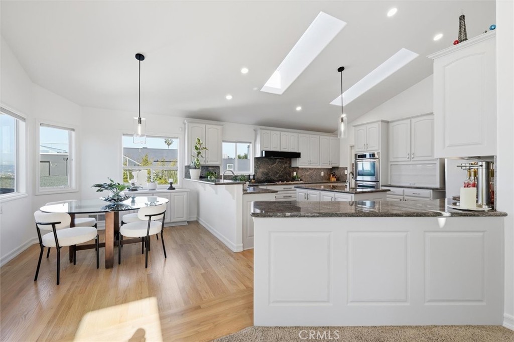 8325 Delgany