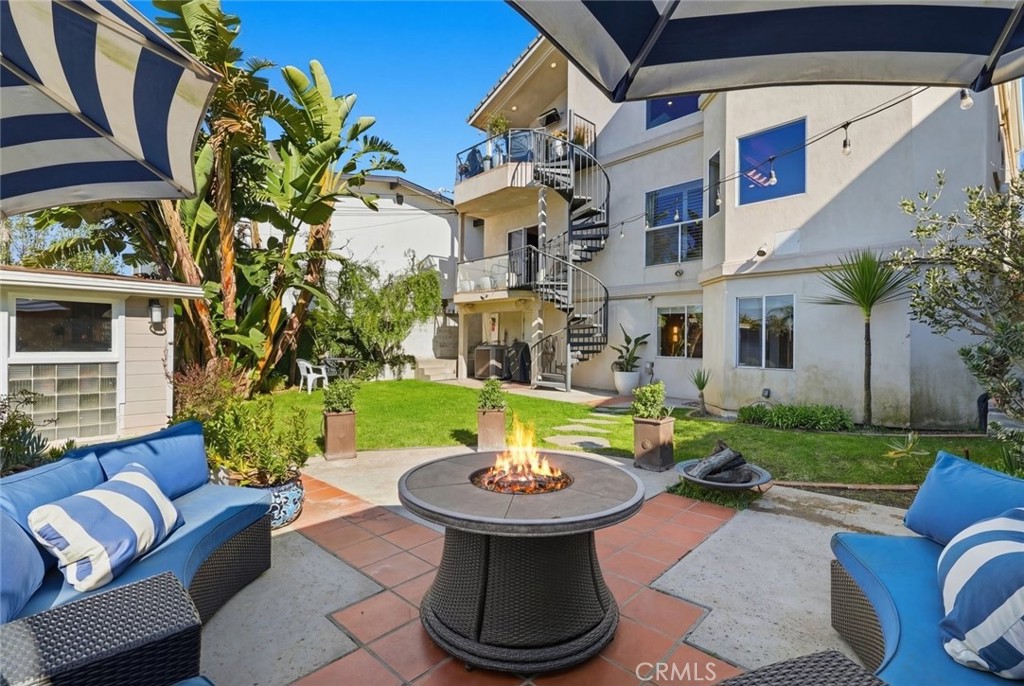 8325 Delgany