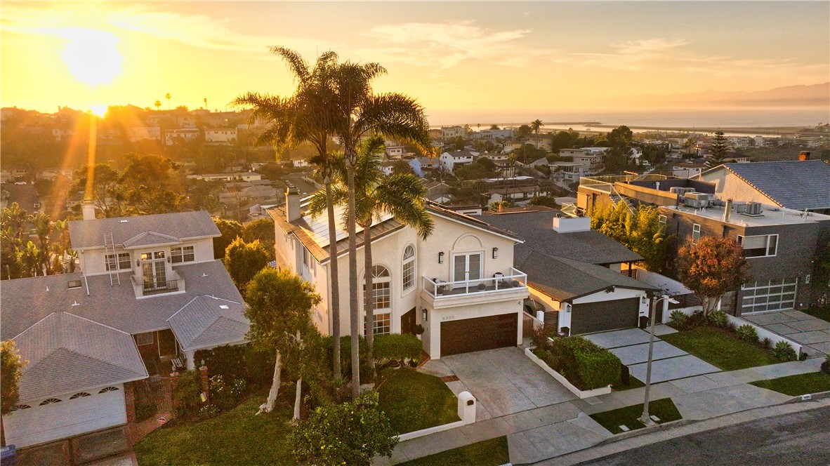 8325 Delgany
