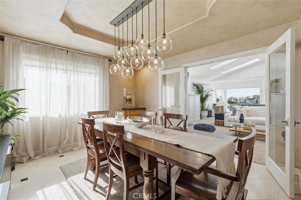 8325 Delgany