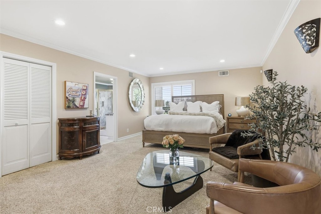 8325 Delgany