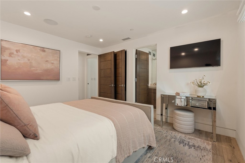 324 18th Street
