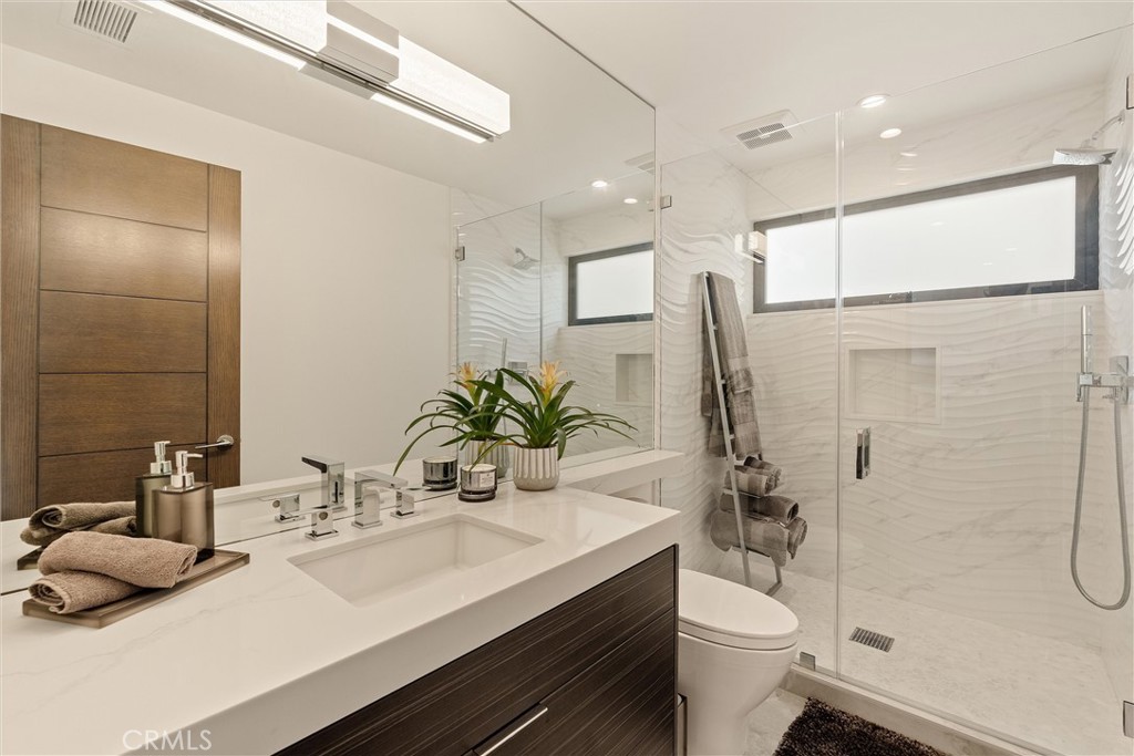 324 18th Street