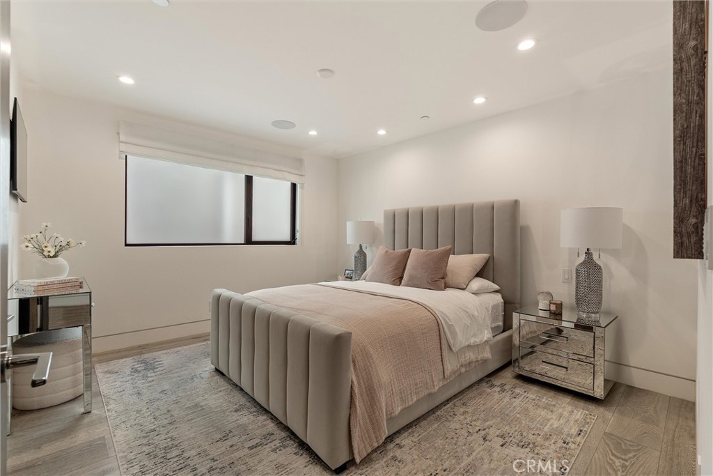 324 18th Street