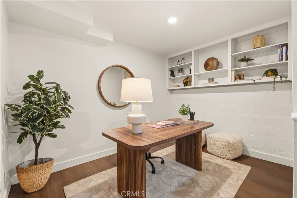 2800 Plaza Del Amo 47