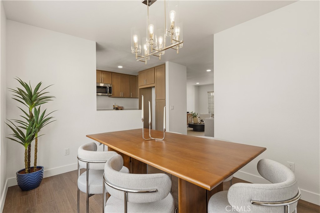 2800 Plaza Del Amo 47