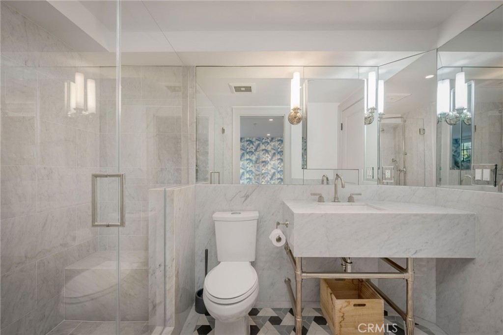 2903 Manhattan Avenue A