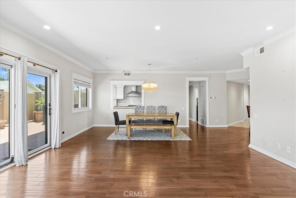 512 Esplanade 103