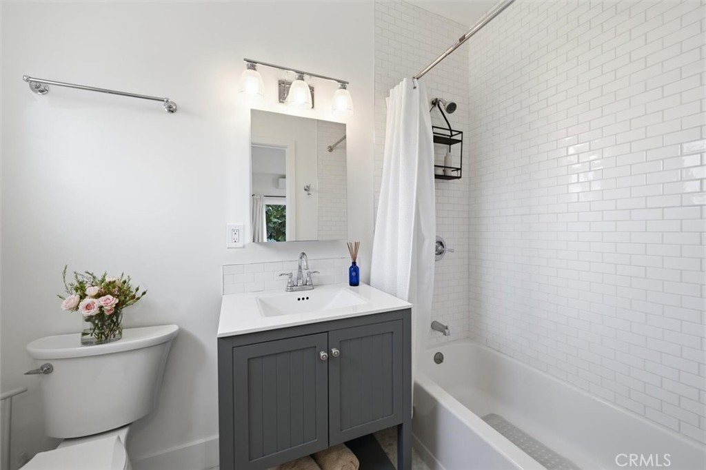 8410 Alverstone Avenue