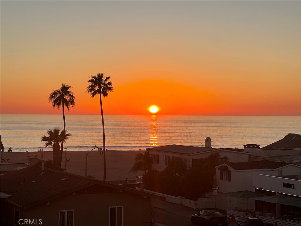 2124 Hermosa Avenue 6