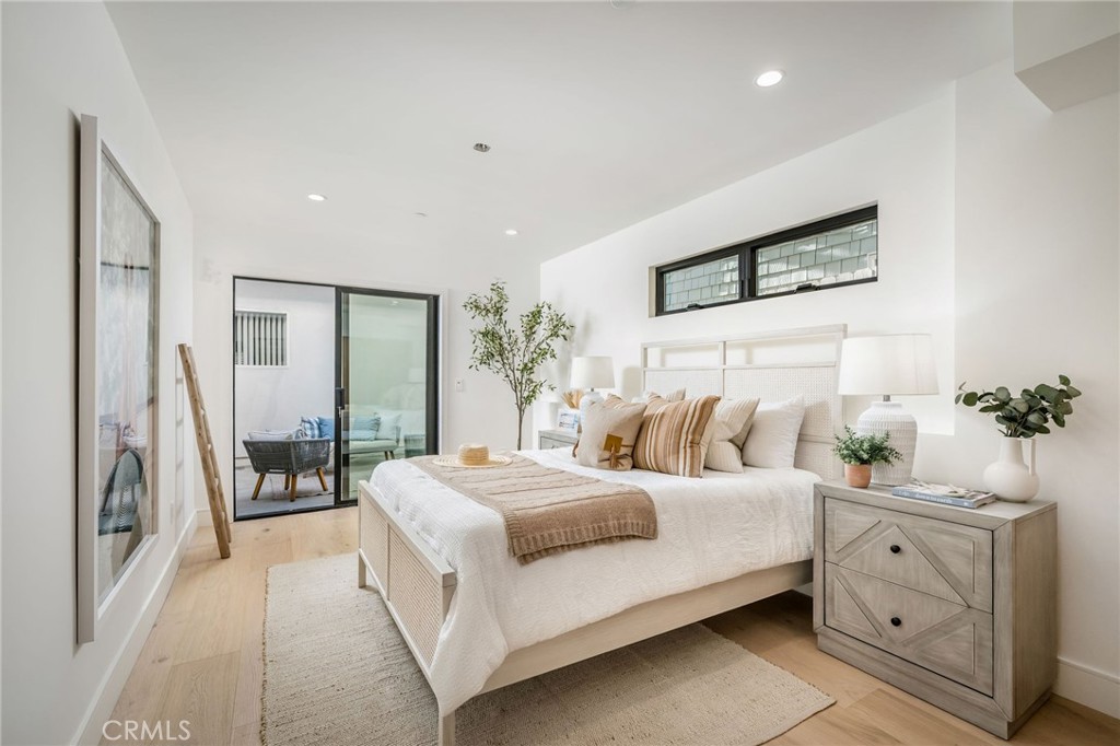89 Bayview