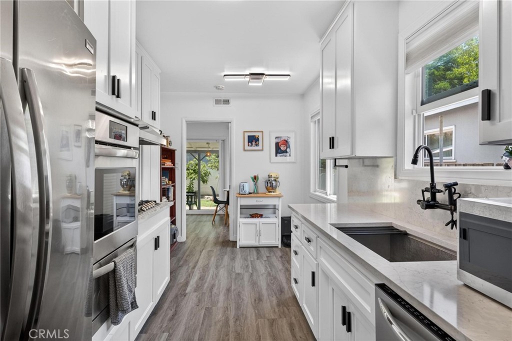 16916 S Catalina
