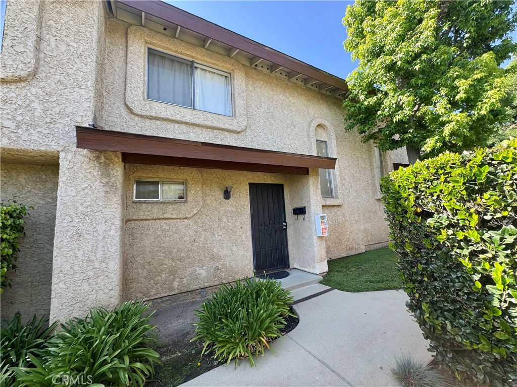 13701 Hubbard Street 18