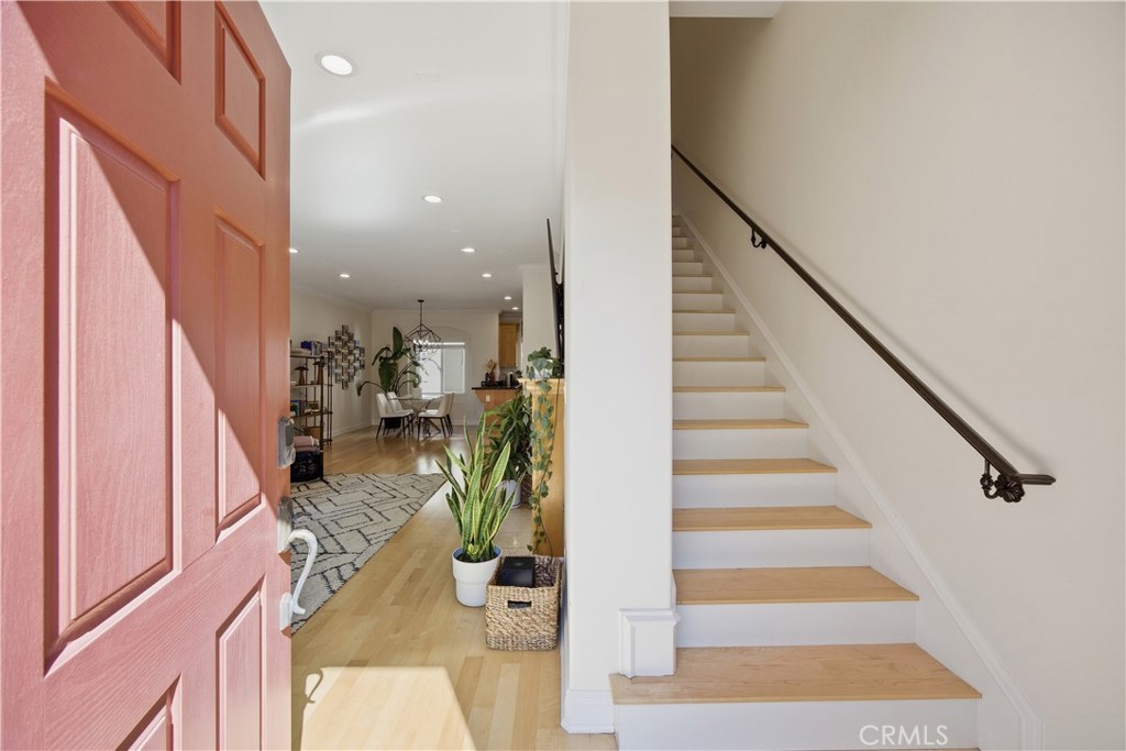 2142 Washington