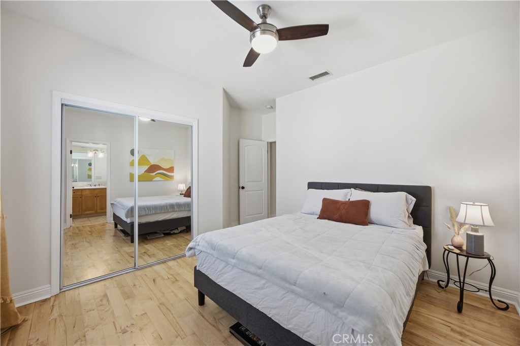 2142 Washington