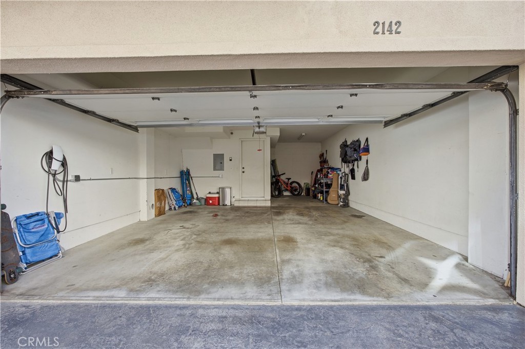 2142 Washington