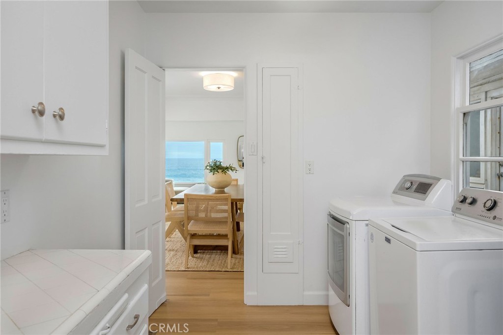 1016 The Strand