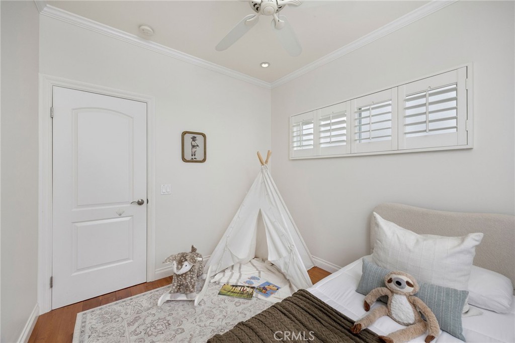 608 Rosecrans Avenue