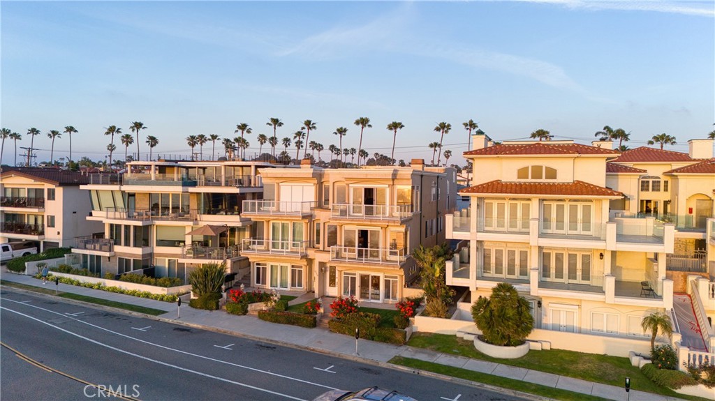 814 Esplanade