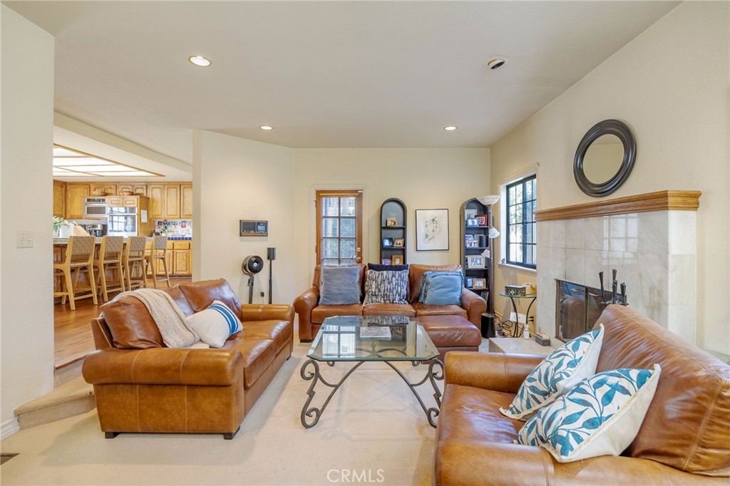 563 36th