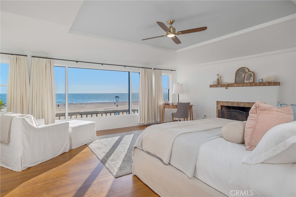 2654 The Strand