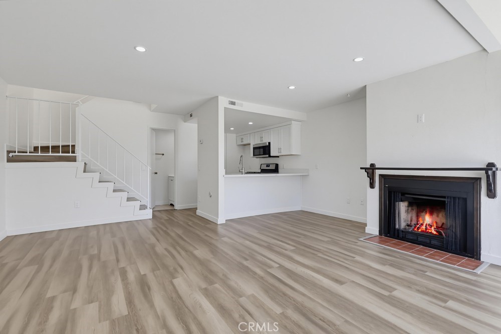 5269 Colodny Drive 7