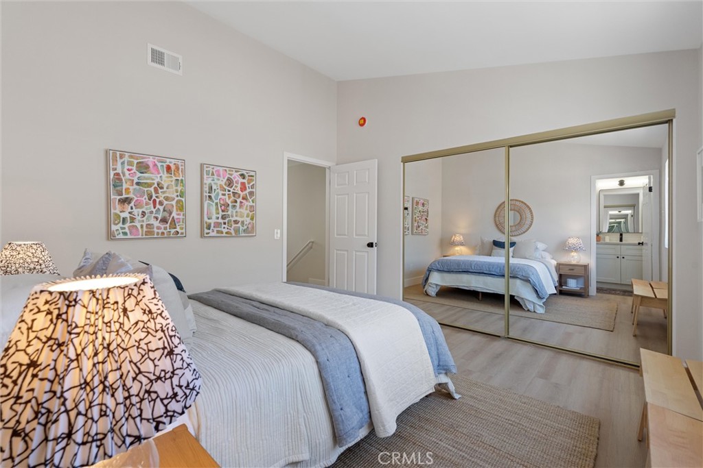 2800 Plaza Del Amo 83