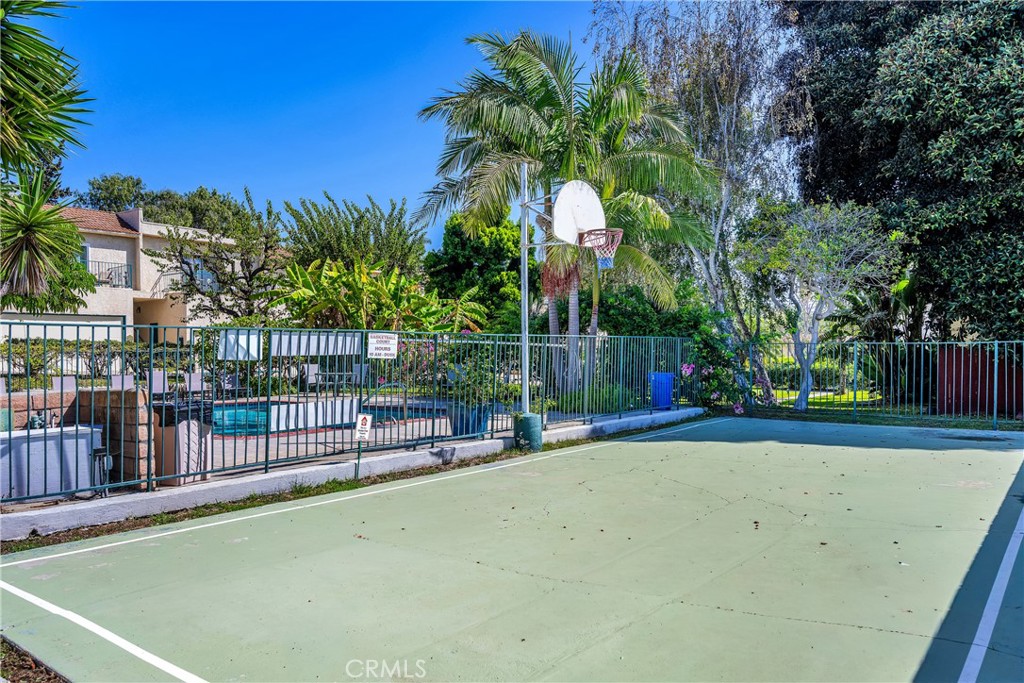 6439 Kanan Dume Road