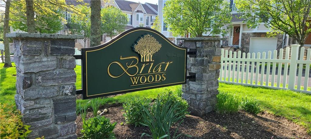 1902 Briar Woods Lane 1902