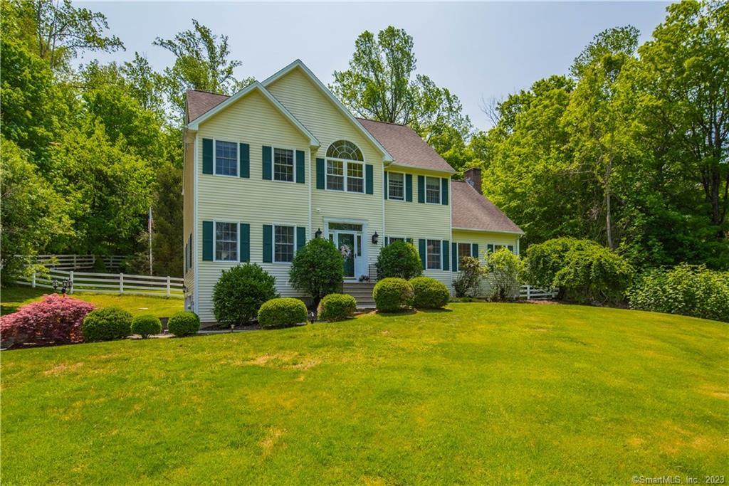 2 Old Farm Hill Road