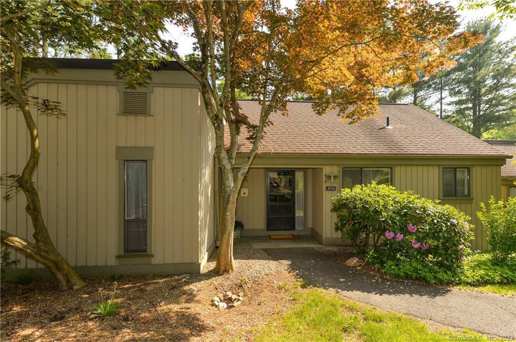 1015 Heritage Village A