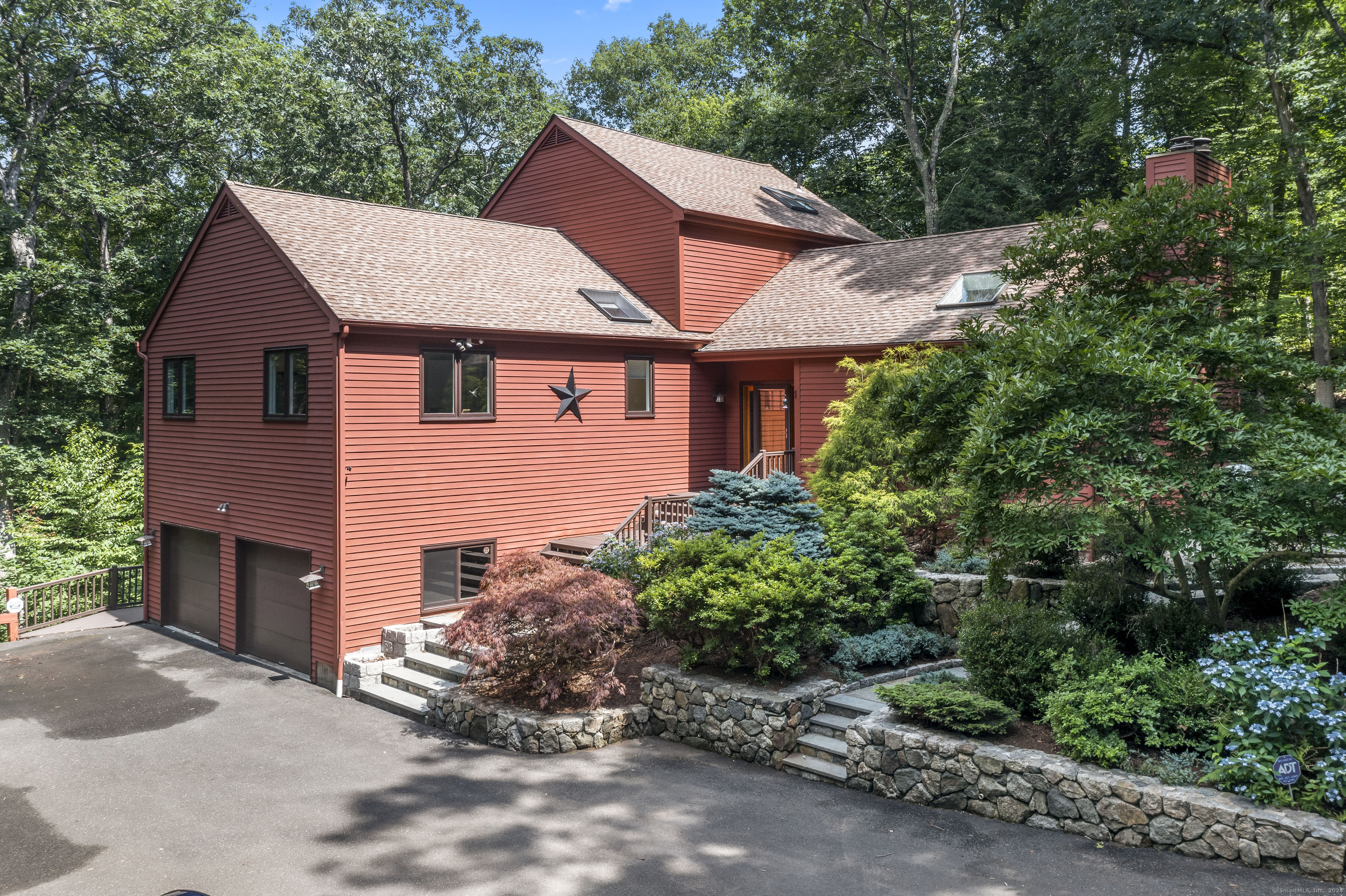 887 Bullet Hill Road