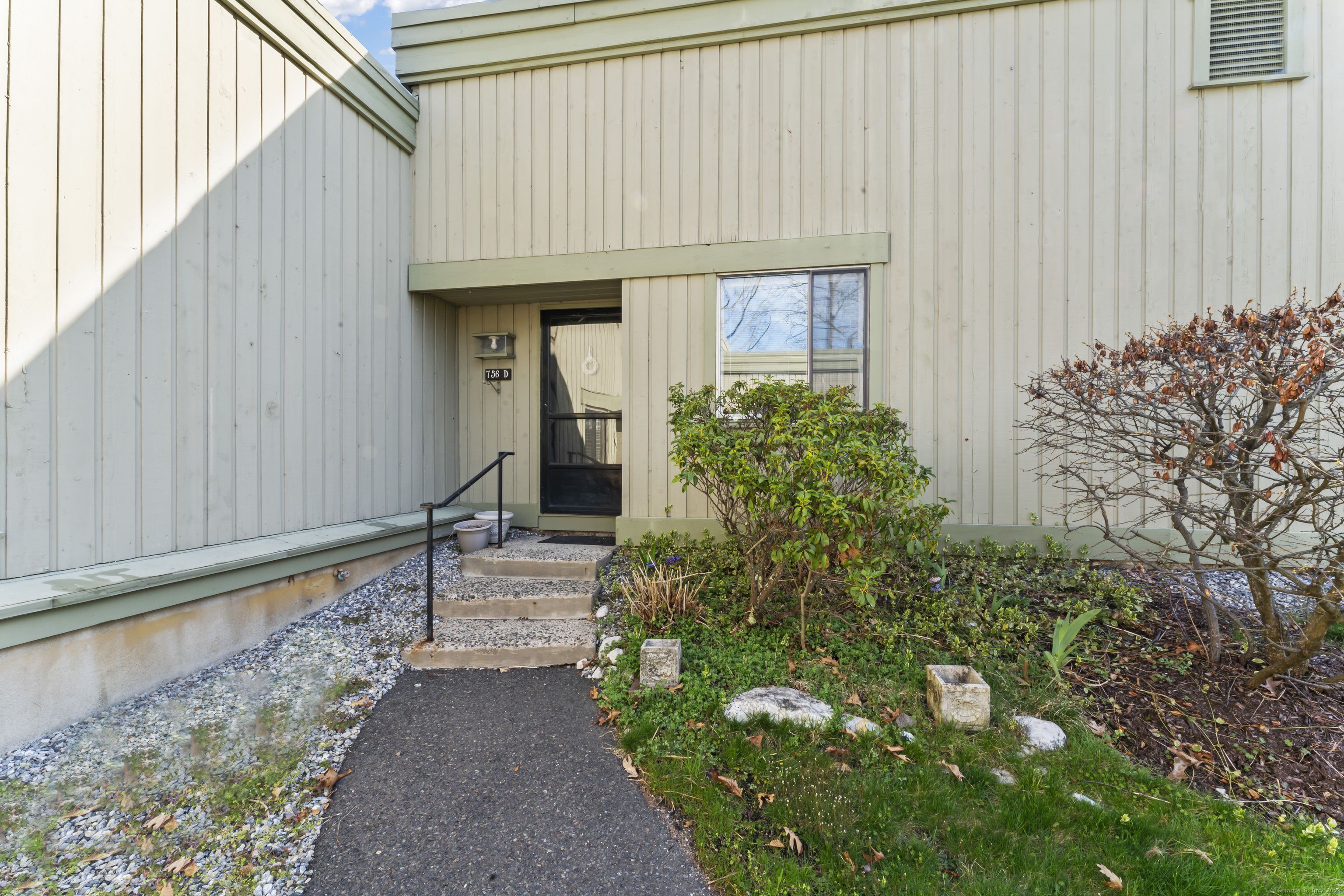 756 Heritage Village D