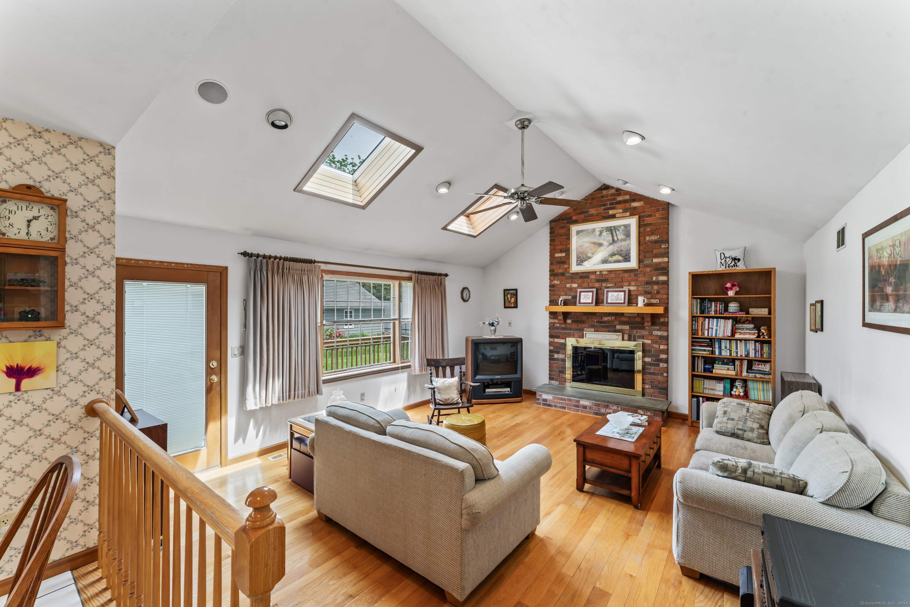 24 Edgewood Street