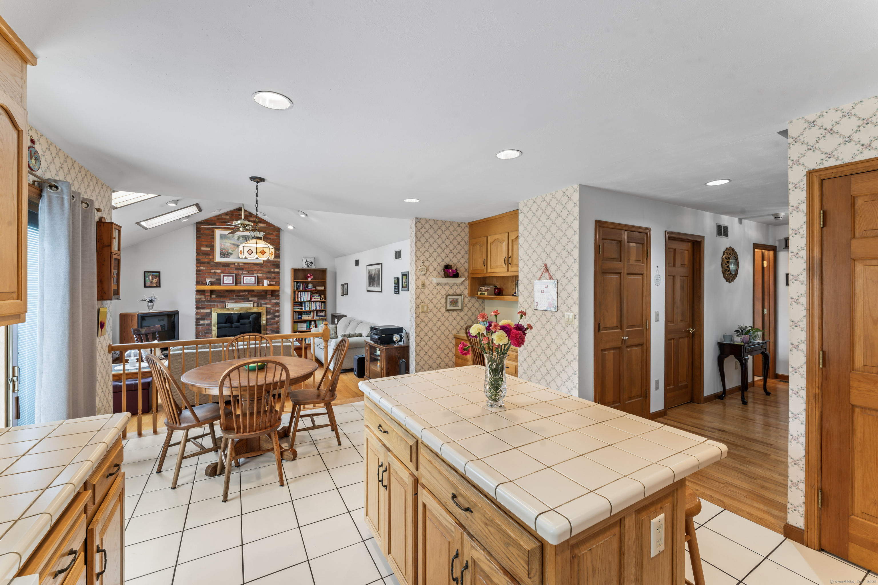 24 Edgewood Street