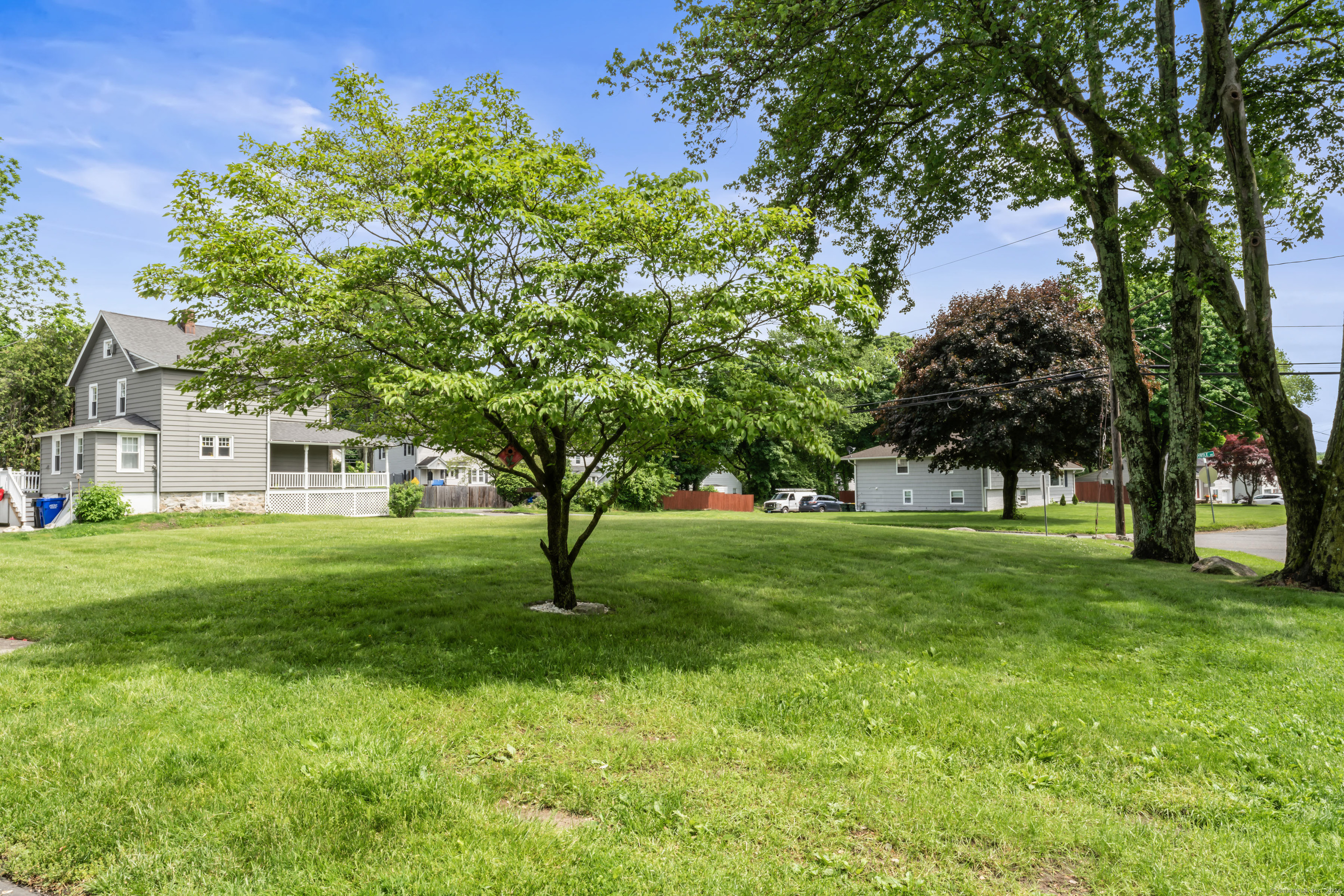 24 Edgewood Street