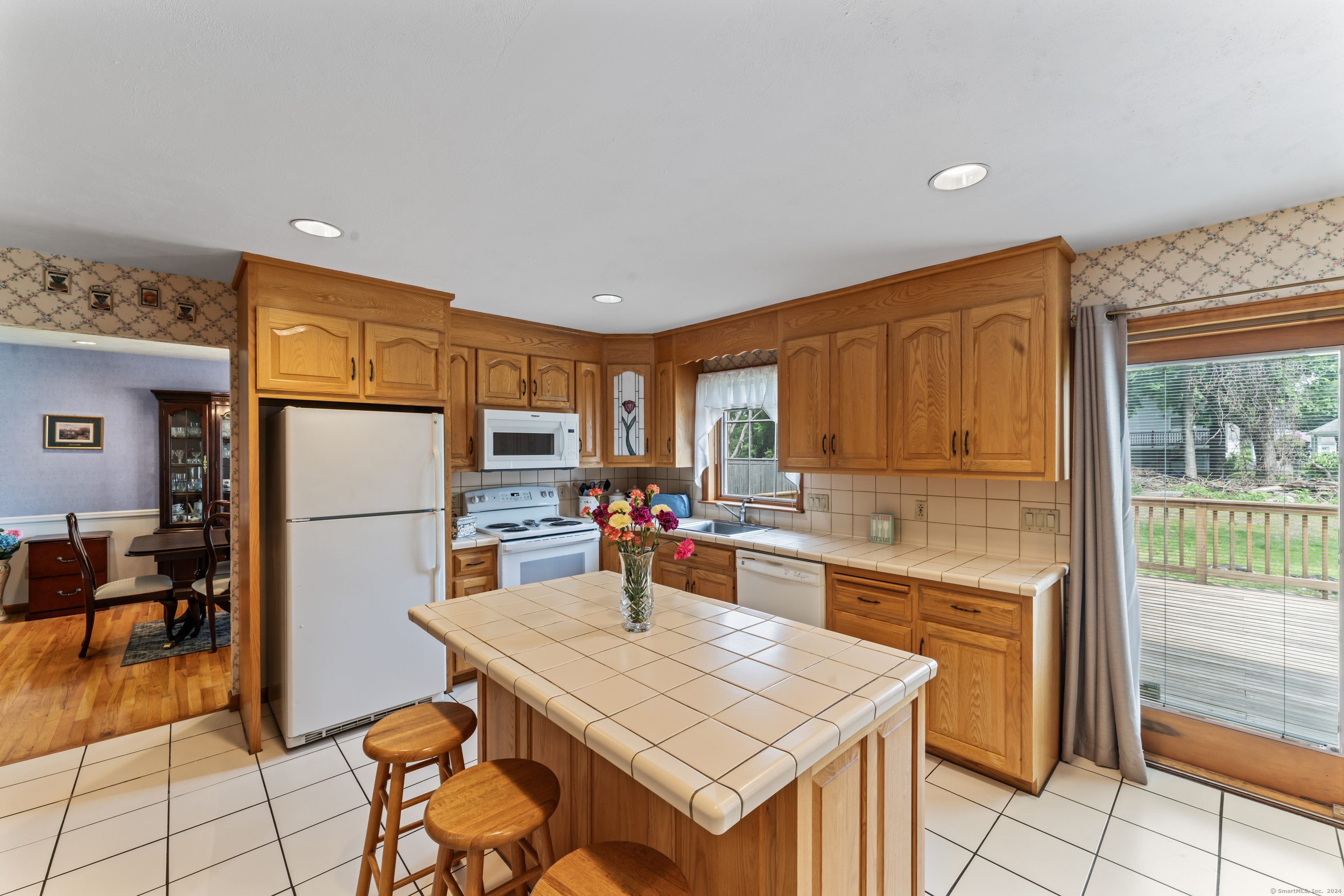24 Edgewood Street