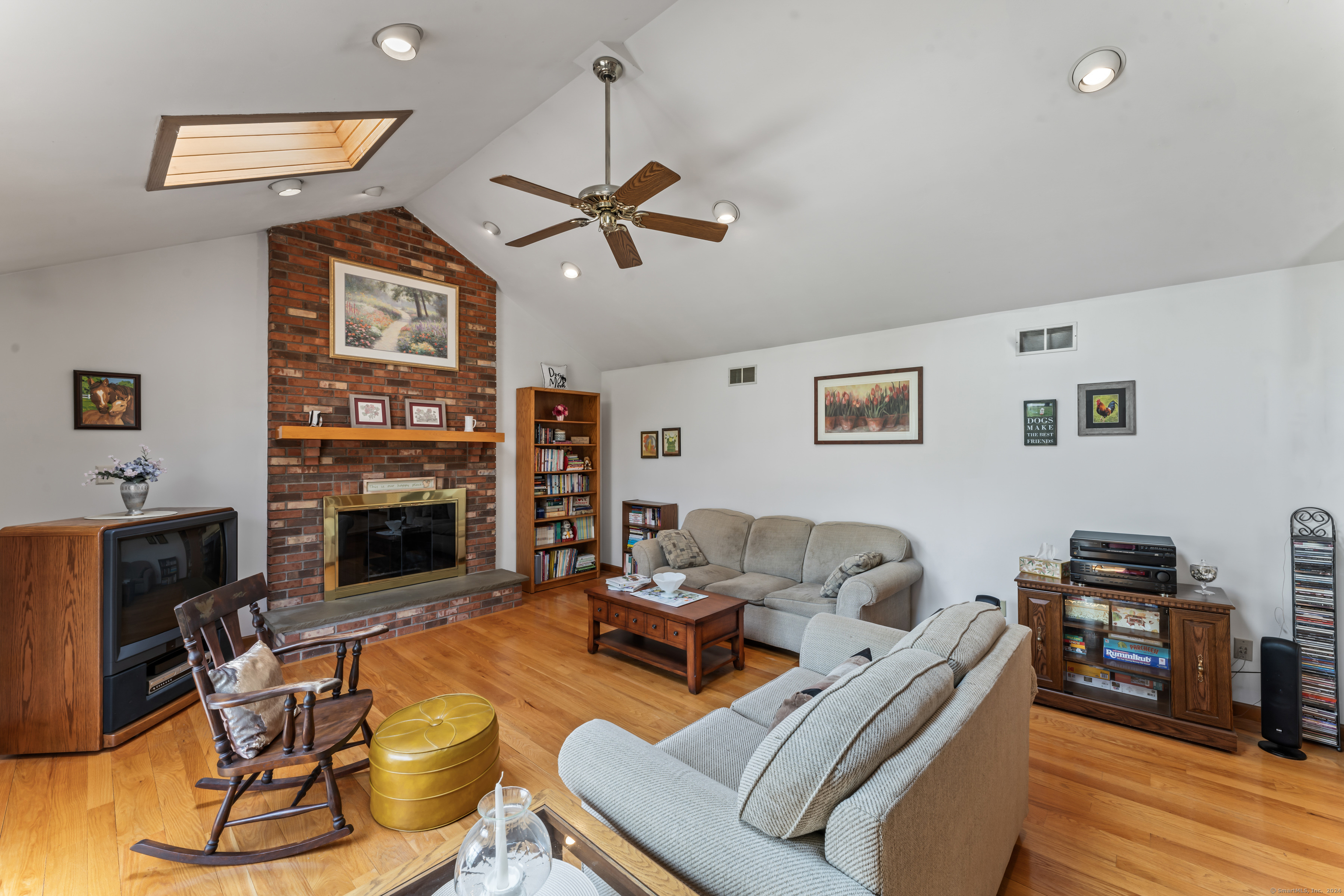 24 Edgewood Street