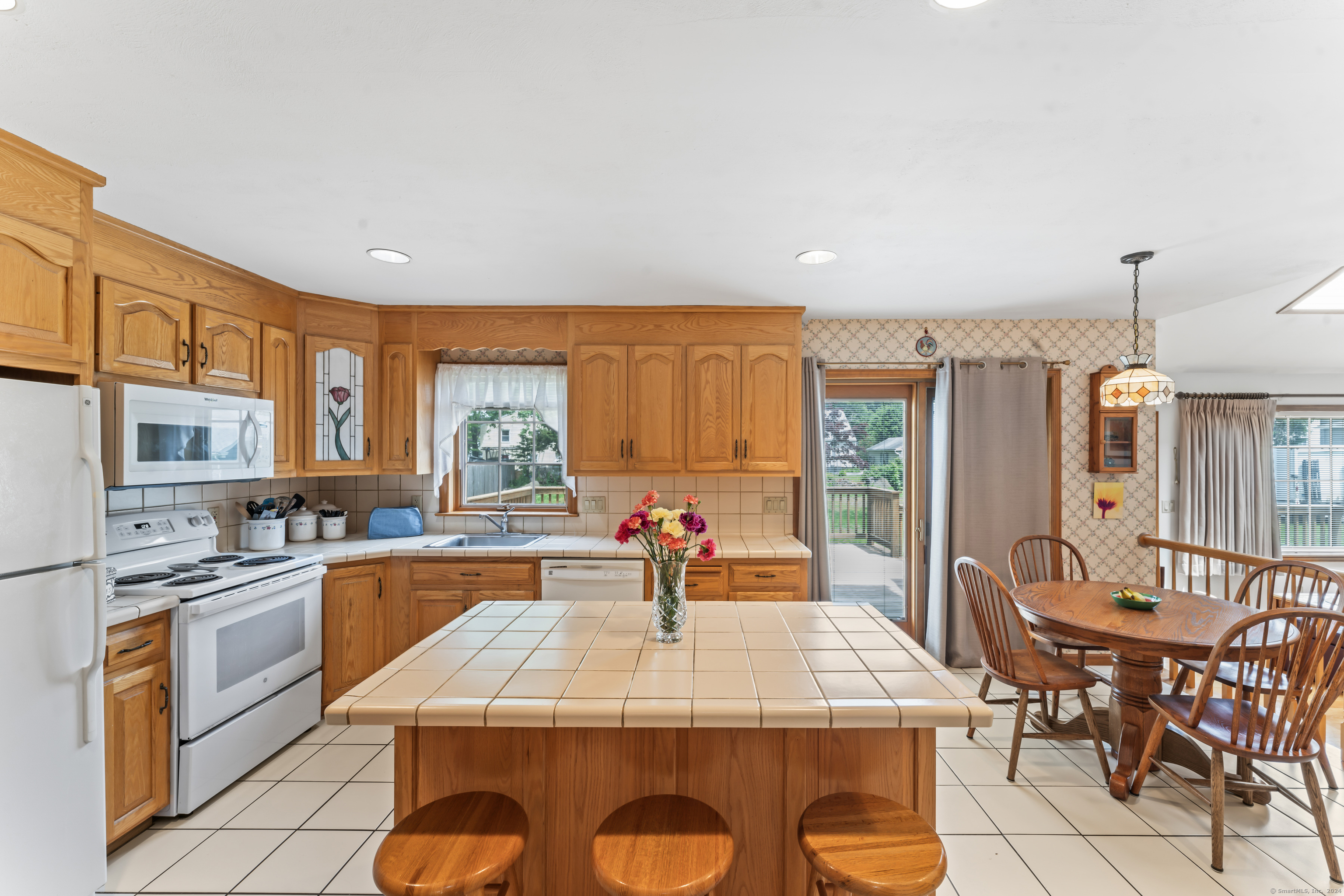 24 Edgewood Street