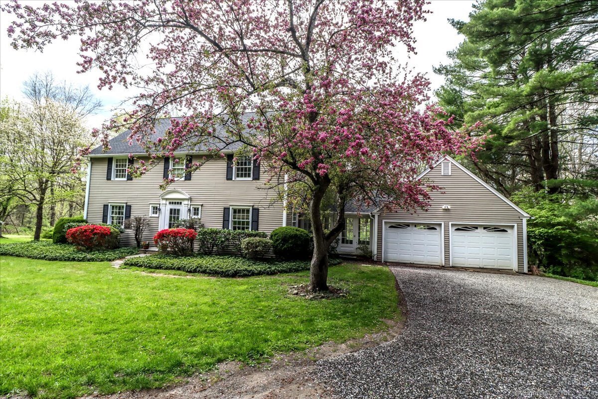 27 Gelding Hill Road