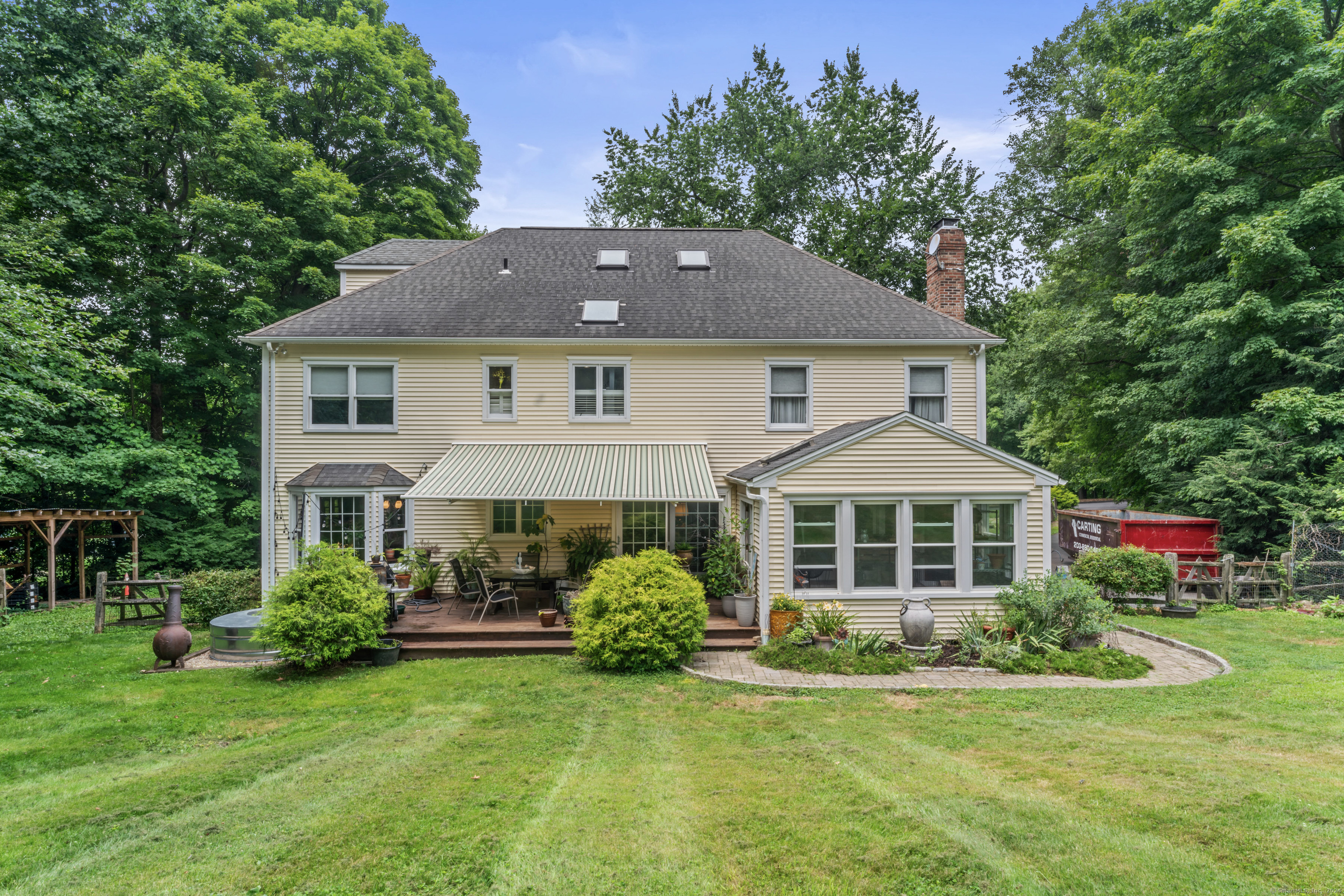 17 Skyview Road