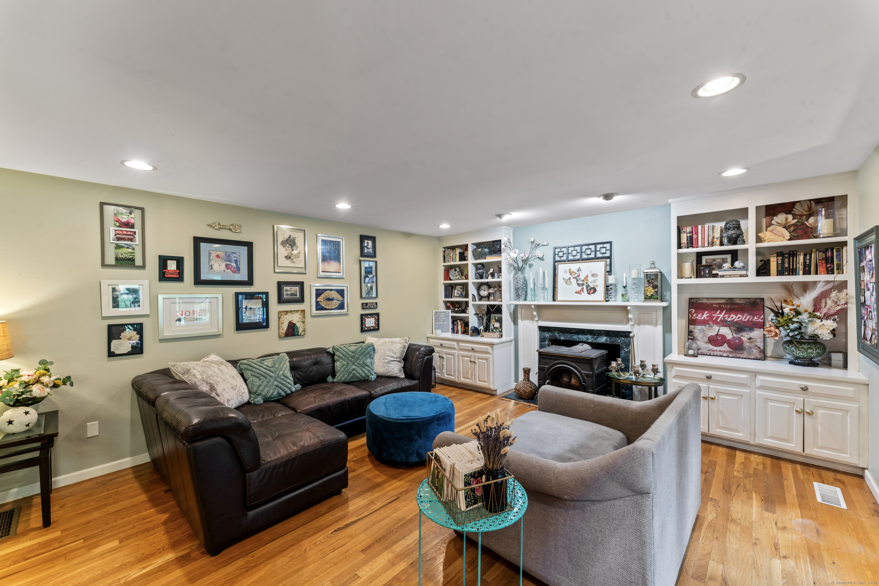 17 Skyview Road