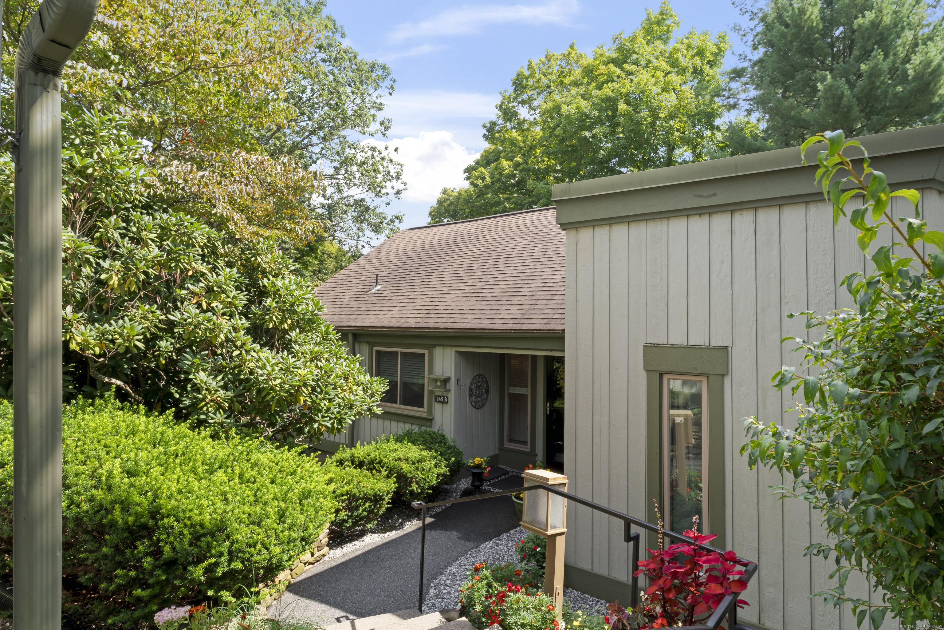 139 Heritage Village B