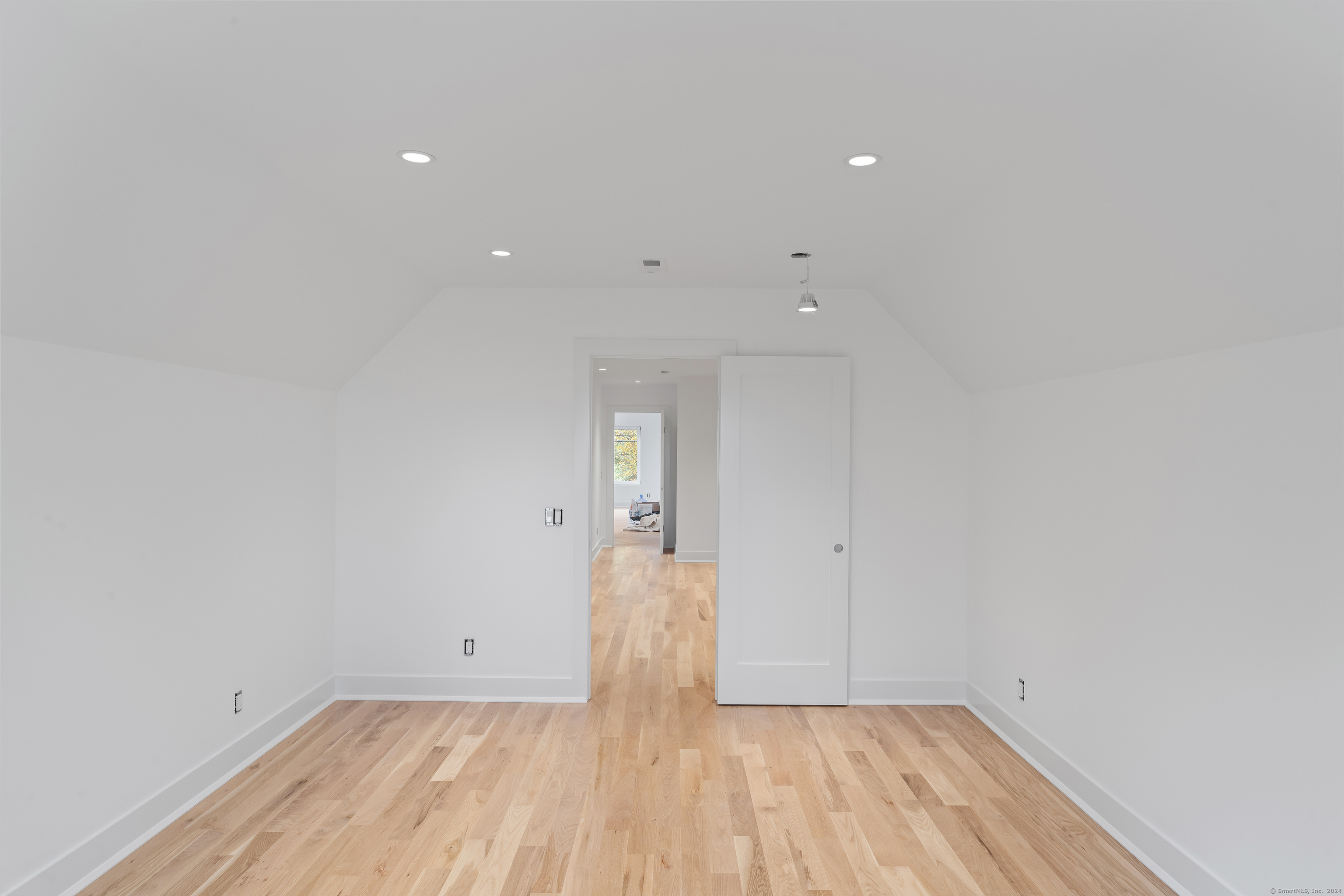 5 Chestnut Hill Road