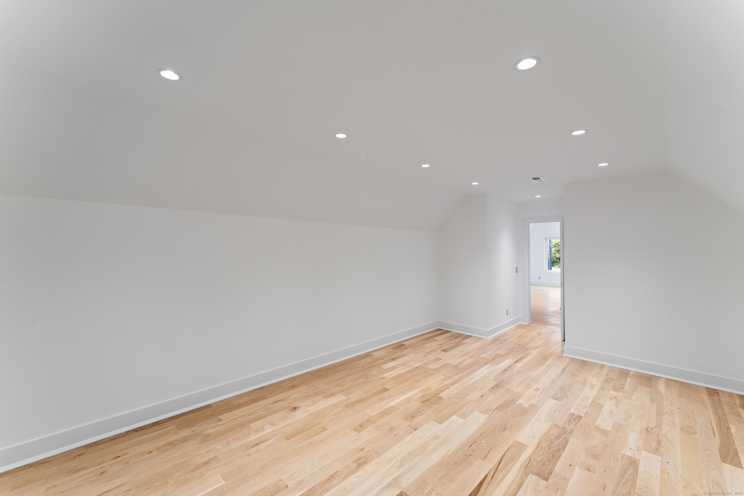 5 Chestnut Hill Road