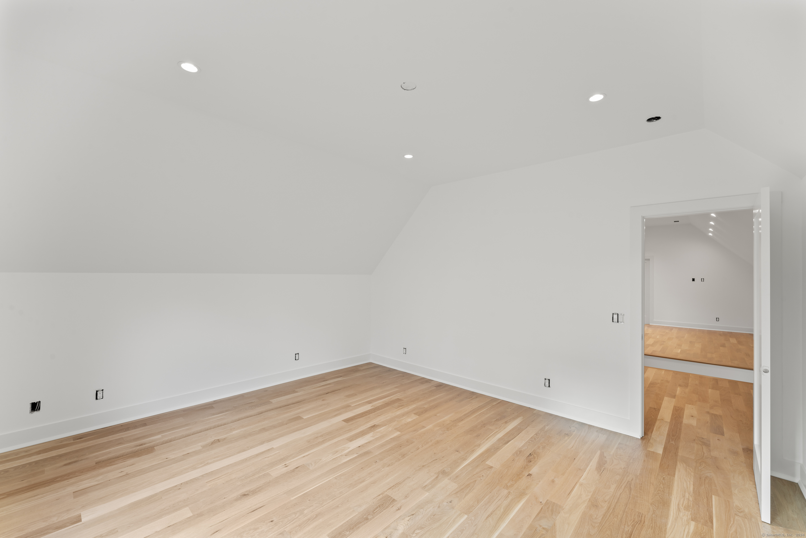 5 Chestnut Hill Road
