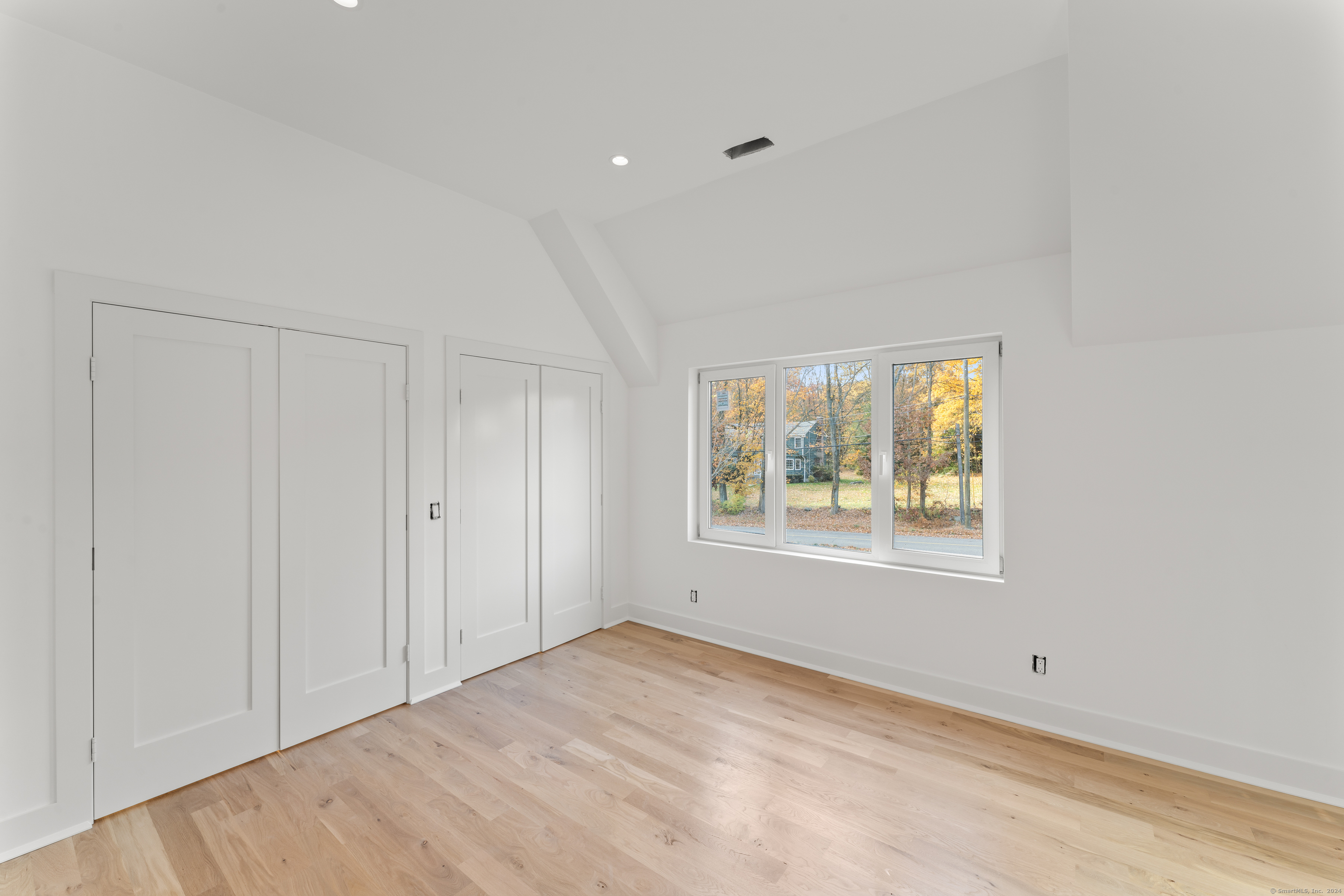 5 Chestnut Hill Road