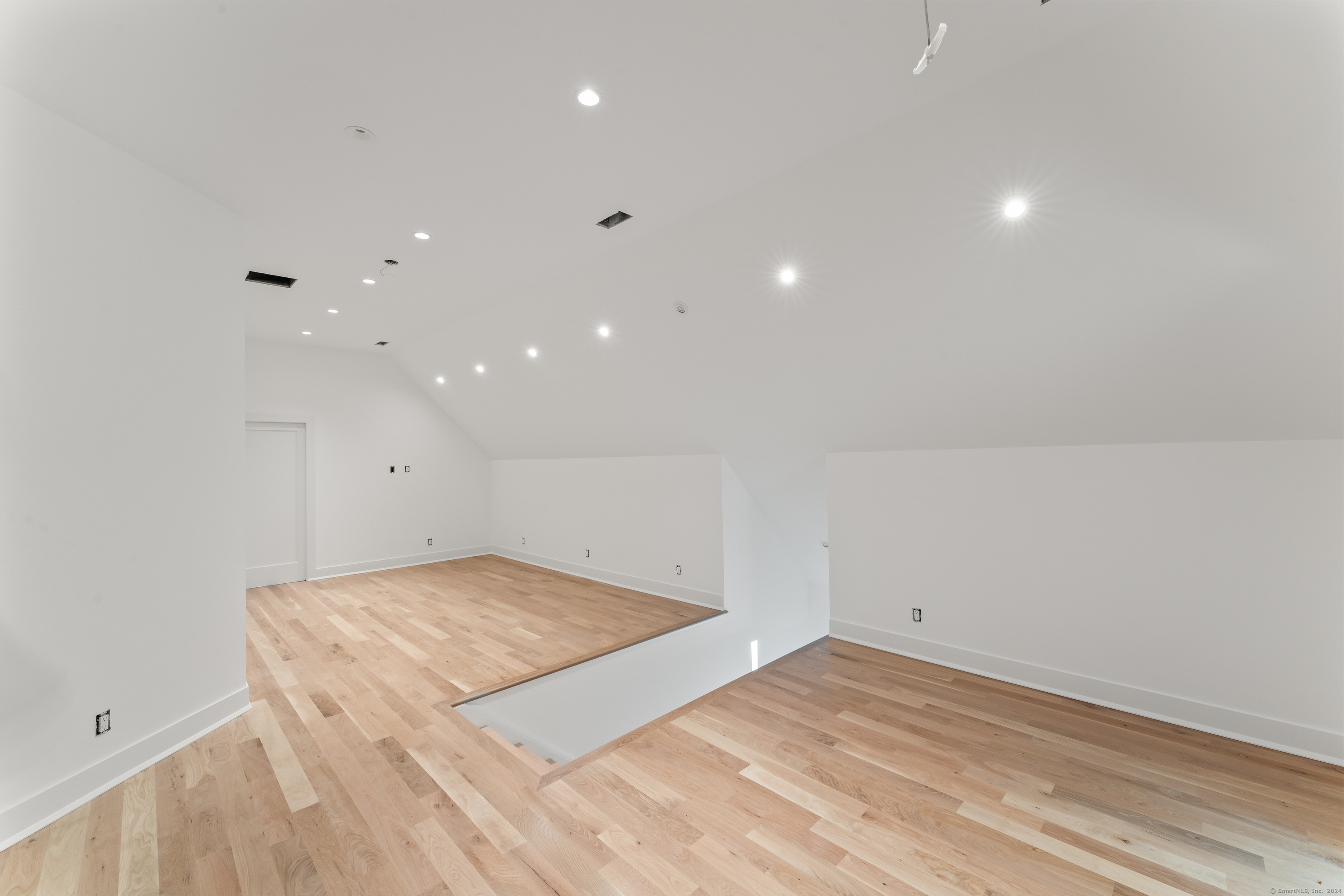 5 Chestnut Hill Road