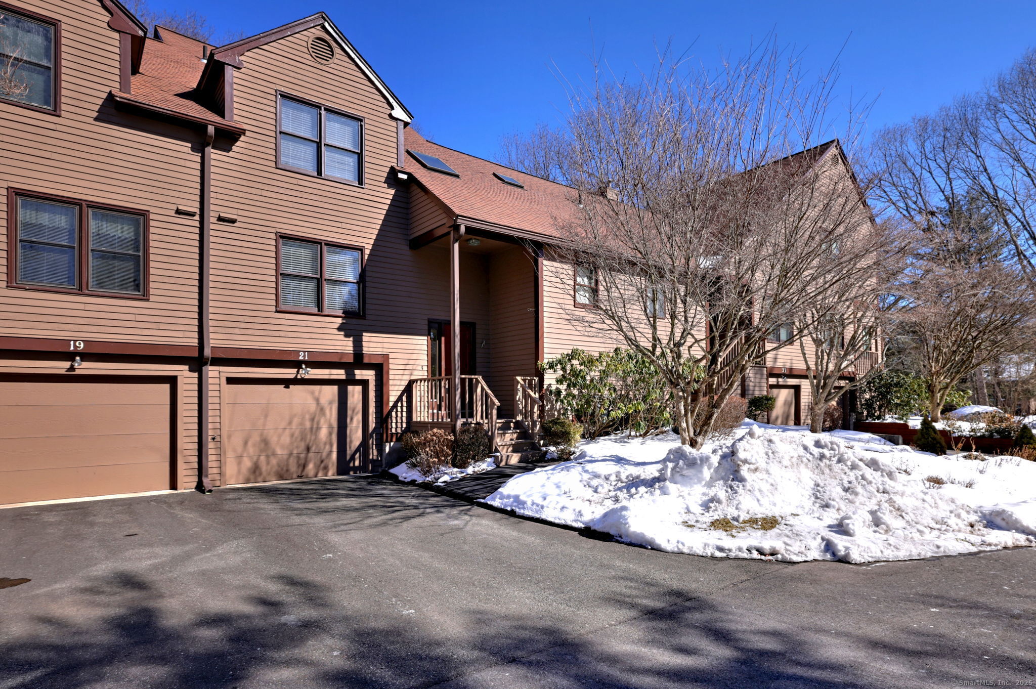 21 Bittersweet Circle