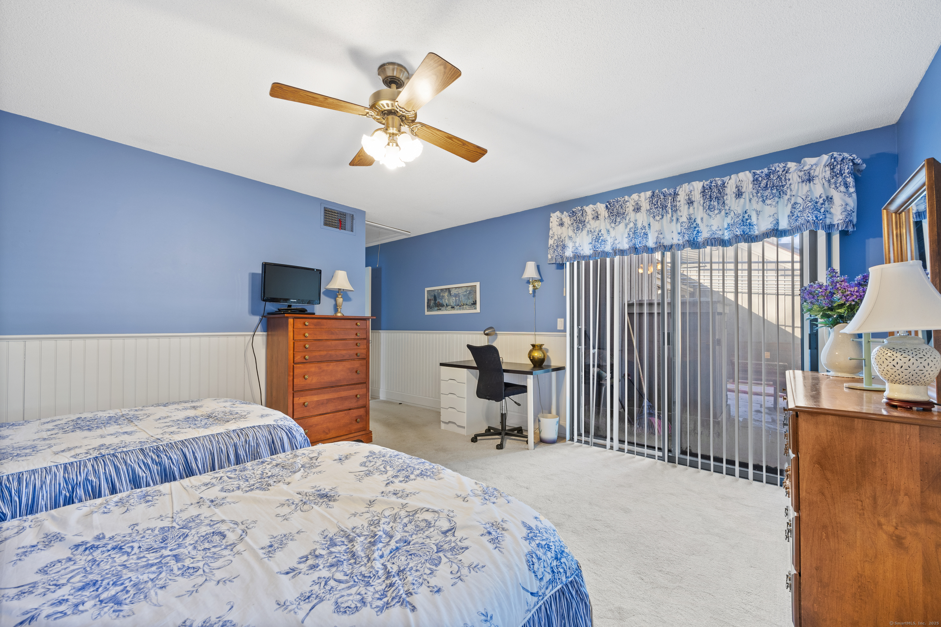 650 Heritage Village B